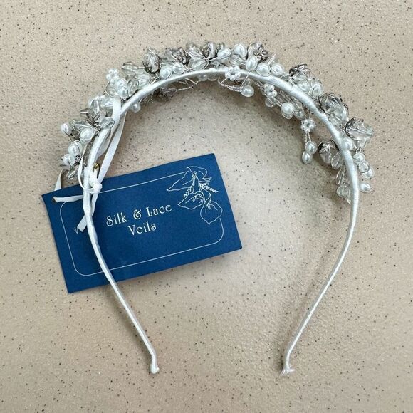 Silk & Lace Veils Women’s Clear and Solid White Multi Sizes Silver Tone Bridal H - Picture 1 of 7